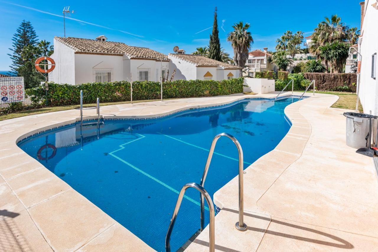 Stunning Townhouse With Pool In Riviera Del Sol By Costarentals - Ref 199 Sitio de Calahonda エクステリア 写真