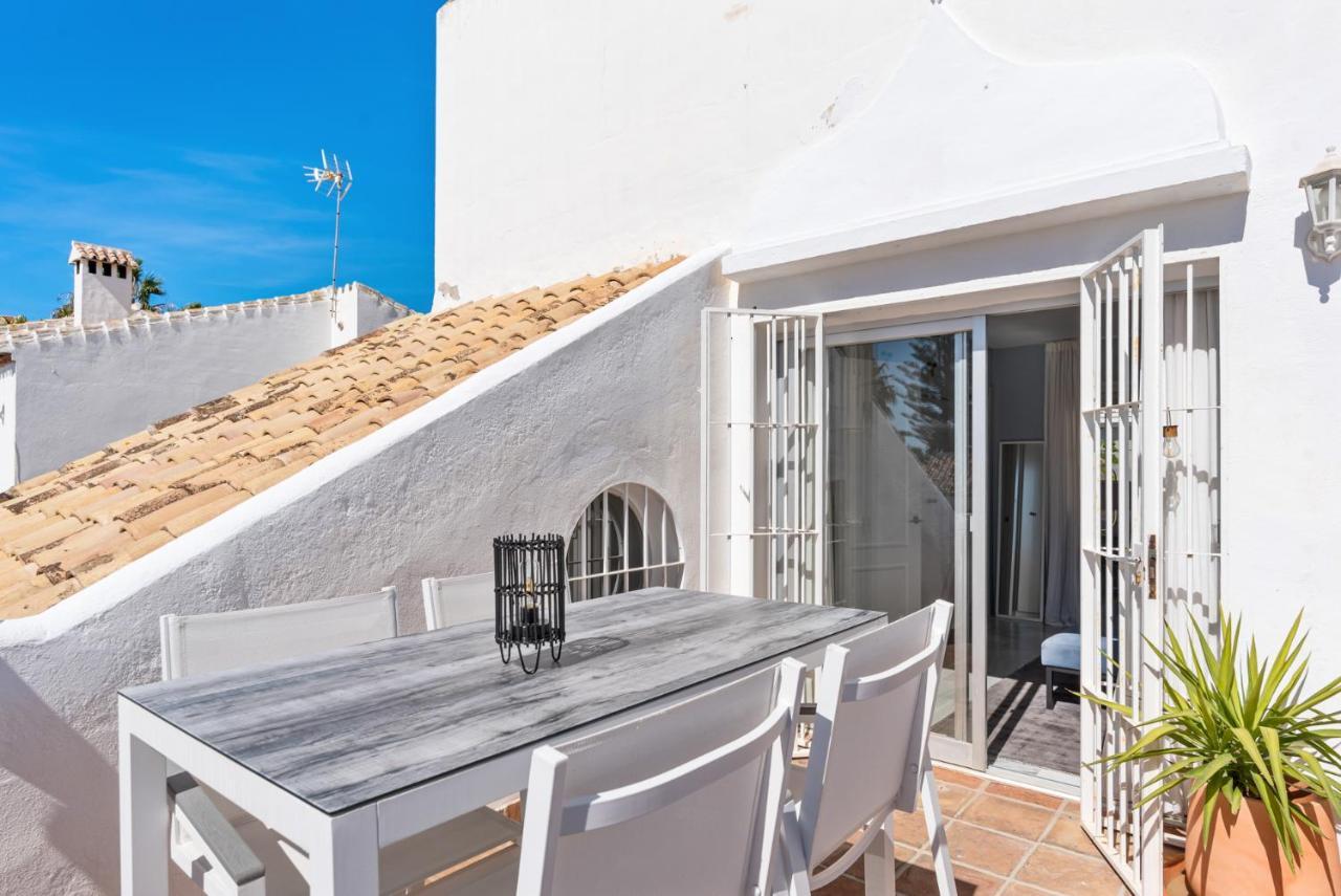 Stunning Townhouse With Pool In Riviera Del Sol By Costarentals - Ref 199 Sitio de Calahonda エクステリア 写真