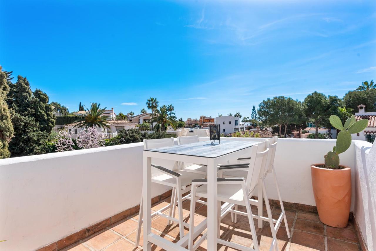 Stunning Townhouse With Pool In Riviera Del Sol By Costarentals - Ref 199 Sitio de Calahonda エクステリア 写真